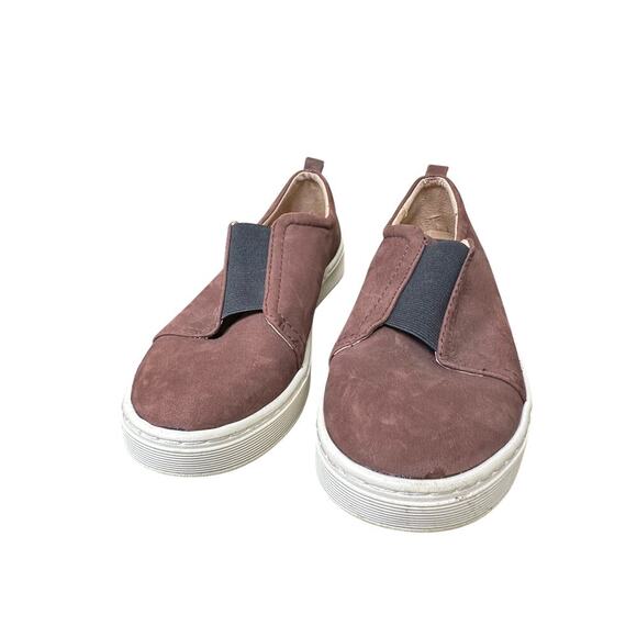 Sofft Size 8.5 Safia Berry Leather Slip On Comfort Sneaker Shoe Walking Travel - Picture 2 of 12
